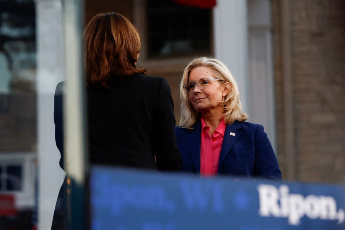 Liz Cheney campaigning with Harris says Trump not fit to lead