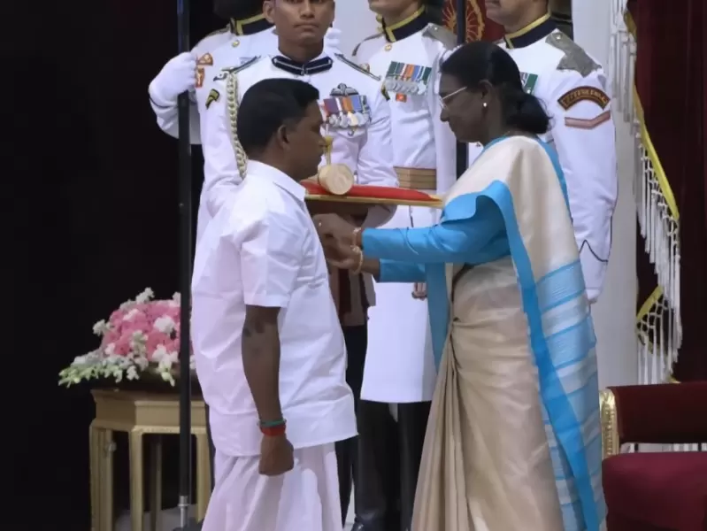  राष्ट्रपति ने देश की 66 हस्तियों को पद्म पुरस्कारों से सम्मानित किया, सूची जारी 