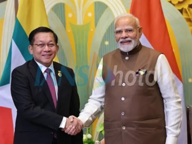  म्यांमार के राष्ट्रपति यू मिन आंग ह्लाइंग और पीएम मोदी। 