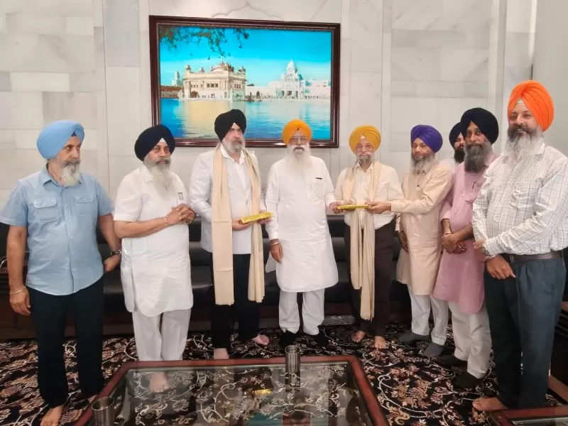  ਅਮਰੀਕਾ ਦੇ ਪ੍ਰਸਿੱਧ ਅਟਾਰਨੀ ਐਟ ਲਾਅ ਸ. ਜਸਪ੍ਰੀਤ ਸਿੰਘ ਪਰਿਵਾਰ ਸਮੇਤ ਸੱਚਖੰਡ ਸ੍ਰੀ ਹਰਿਮੰਦਰ ਸਾਹਿਬ ਵਿਖੇ ਹੋਏ ਨਤਮਸਤਕ 